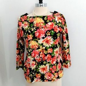 Rafaella top multi color flower print  sz.m/pm 🆕